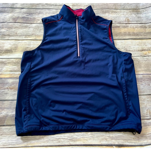 NWOT GREG NORMAN GOLF VEST-MEDIUM - Picture 1 of 8